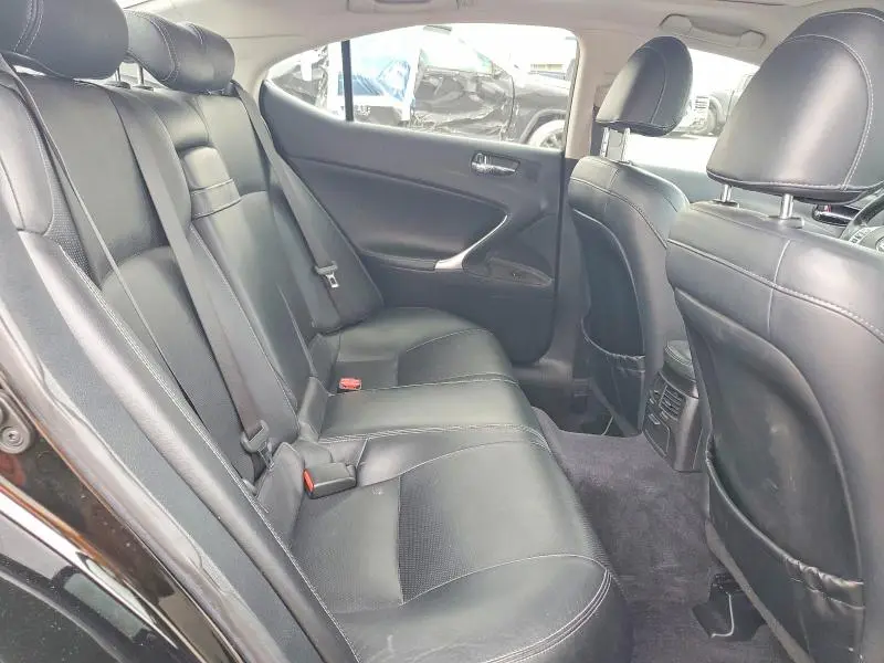 2011 LEXUS IS 350  