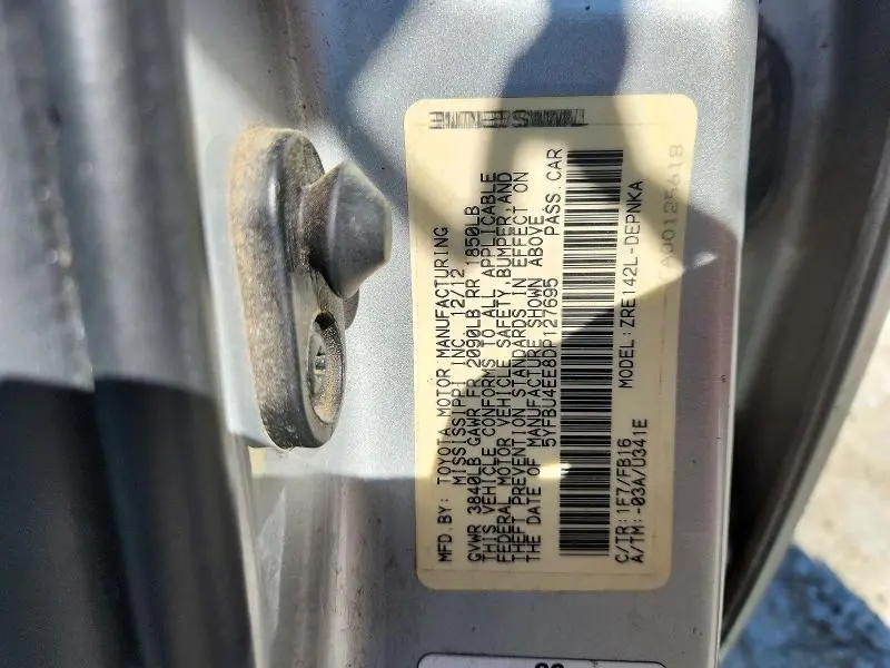 2013 TOYOTA COROLLA LE  