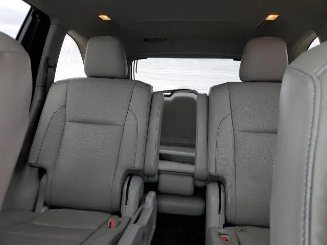 2018 TOYOTA HIGHLANDER LIMITED  