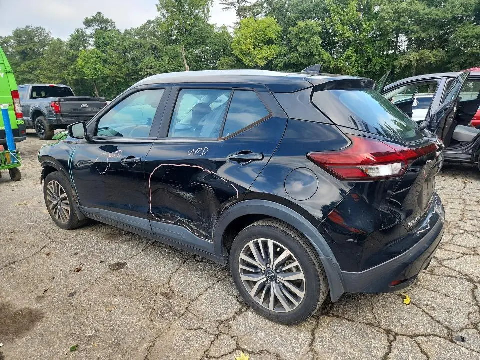 2022 NISSAN KICKS SV  