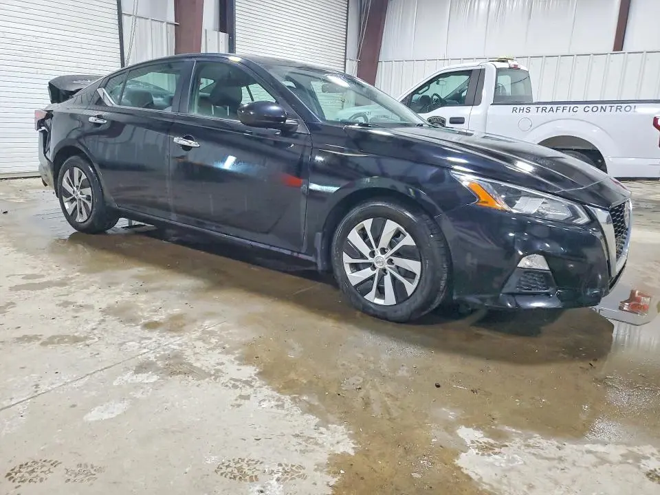 2020 NISSAN ALTIMA S  