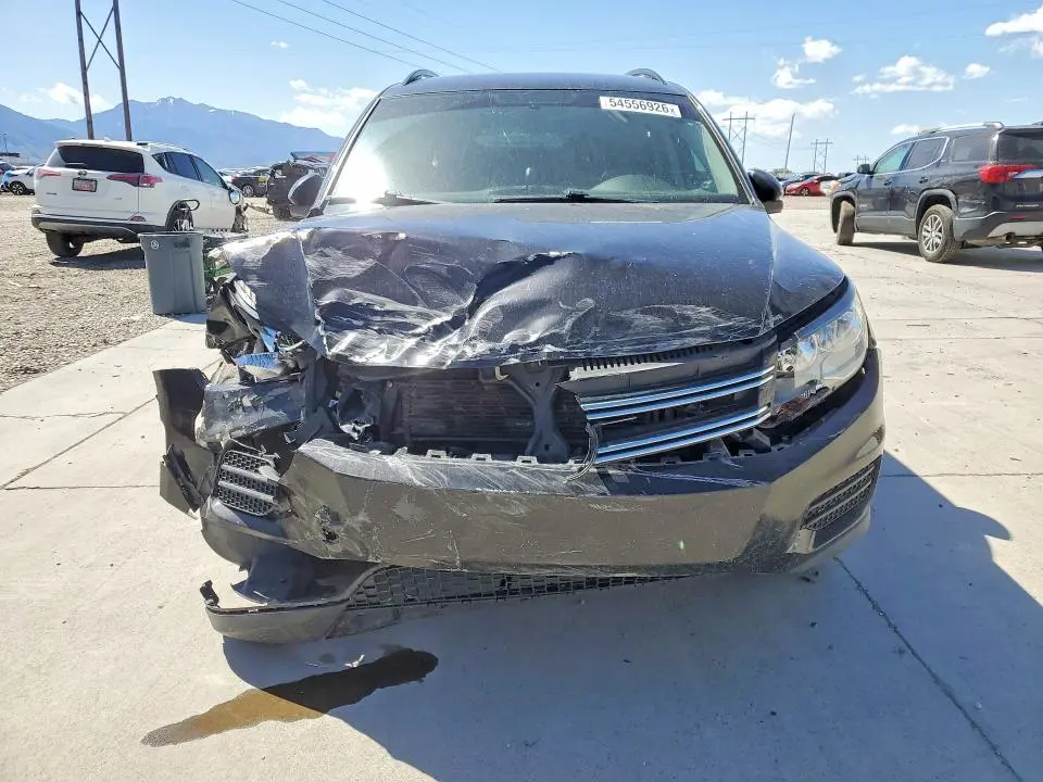 2017 VOLKSWAGEN TIGUAN S  