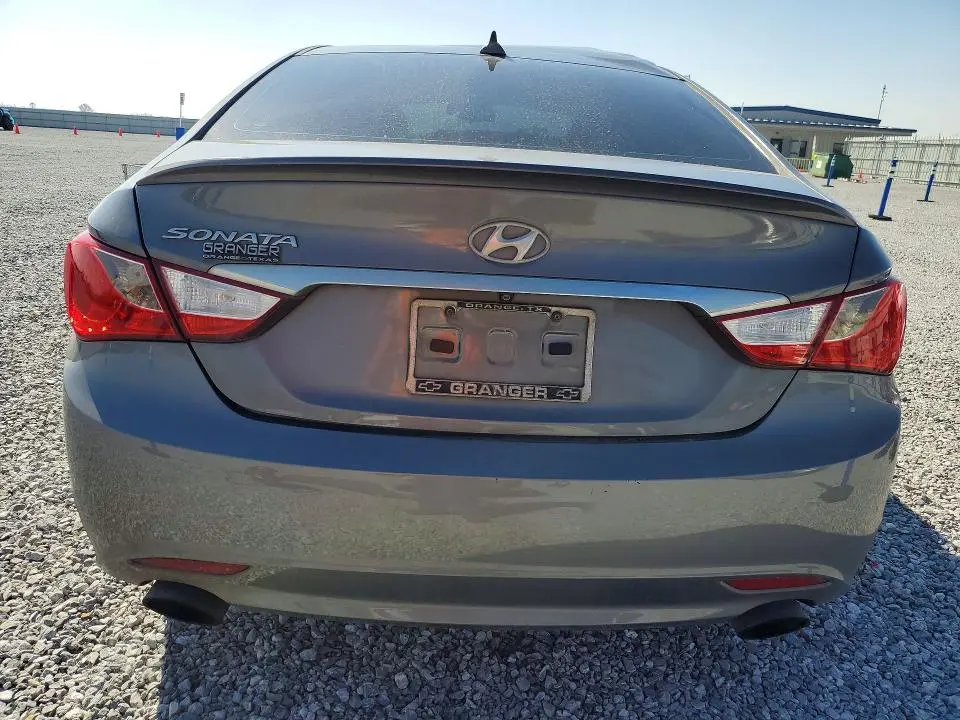 2013 HYUNDAI SONATA SE  