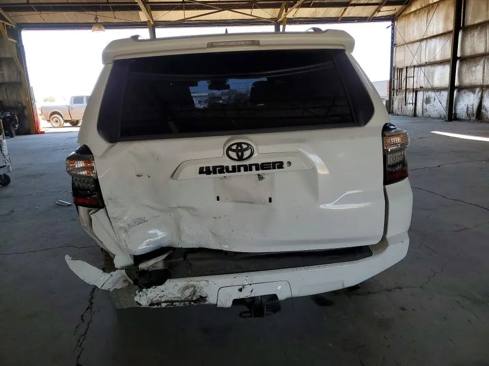 2015 TOYOTA 4RUNNER SR5  
