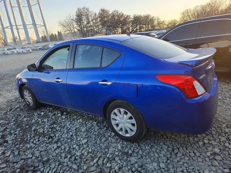 2015 NISSAN VERSA S  