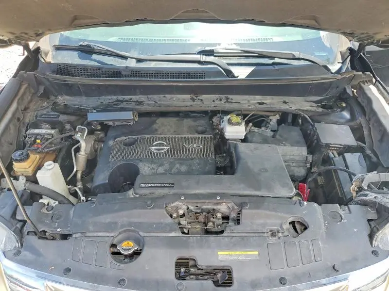 2016 NISSAN PATHFINDER SV  
