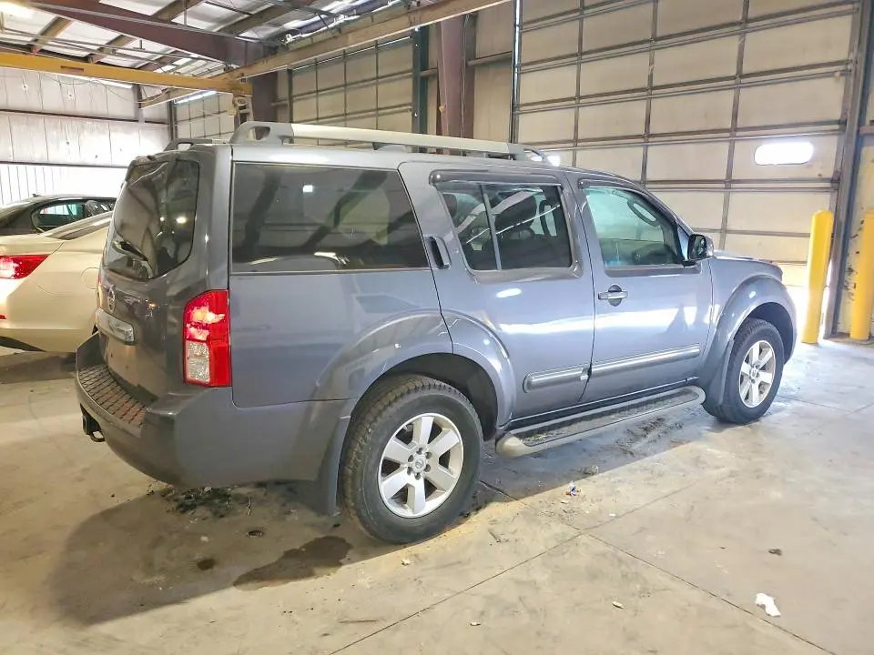 2012 NISSAN PATHFINDER S  