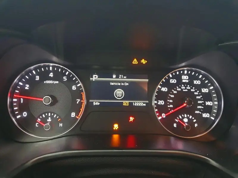 2024 KIA FORTE GT LINE  