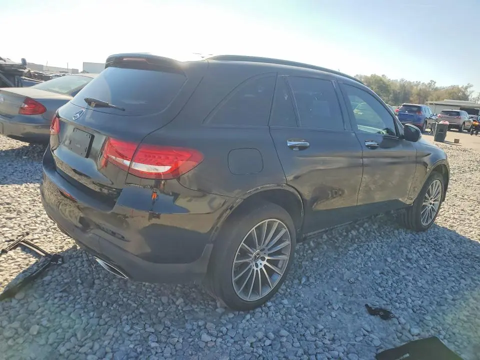 2018 MERCEDES-BENZ GLC 300  