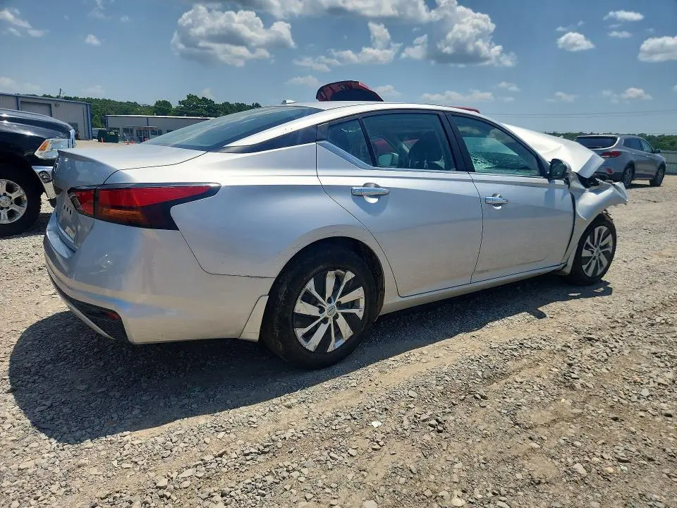 2019 NISSAN ALTIMA S  