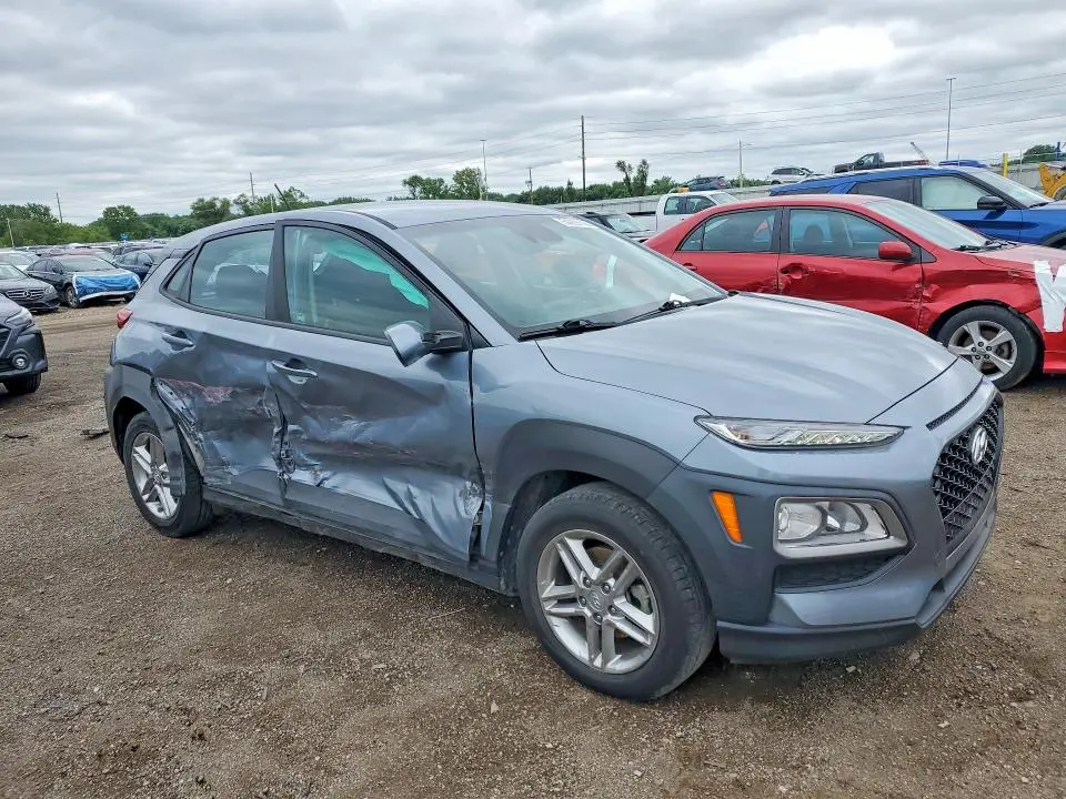 2021 HYUNDAI KONA SE  