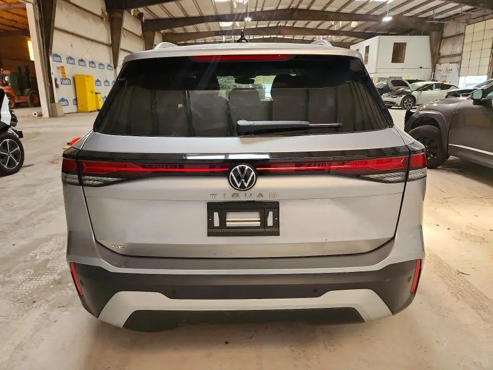 2026 VOLKSWAGEN TIGUAN SE  