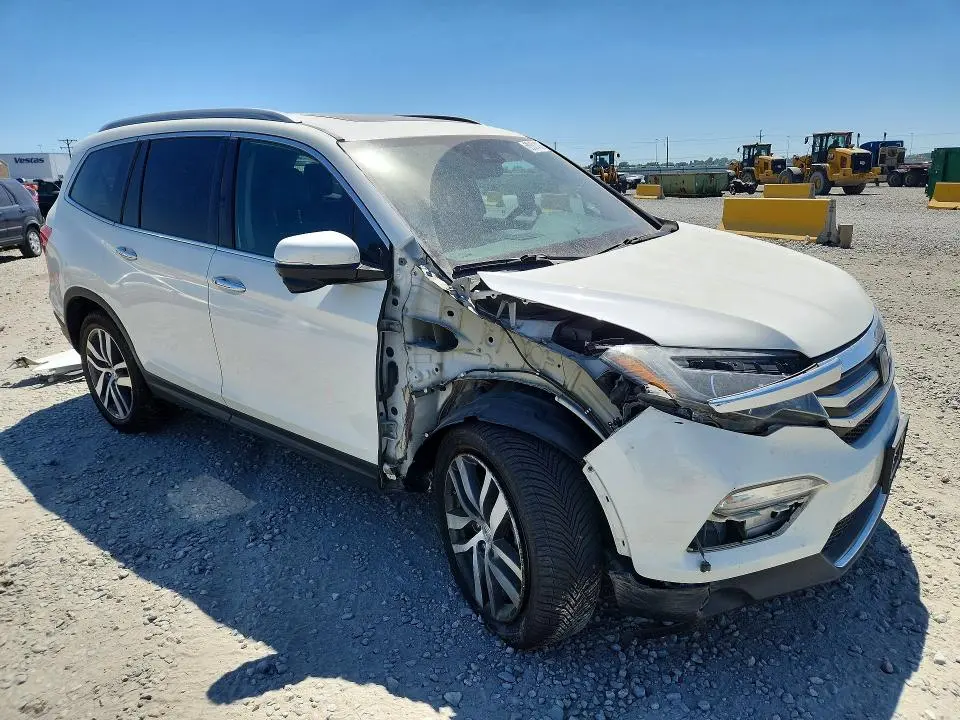 2017 HONDA PILOT TOURING  