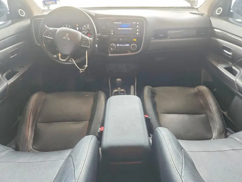 2017 MITSUBISHI OUTLANDER SE  