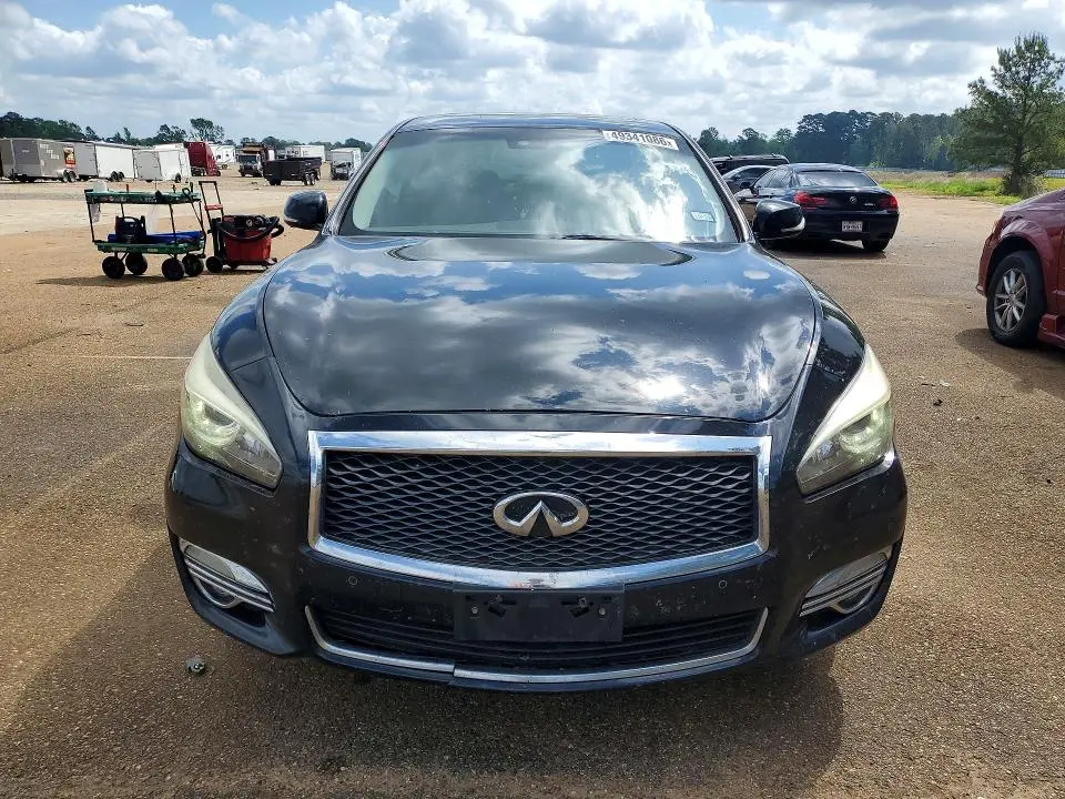 2016 INFINITI Q70L 3.7  