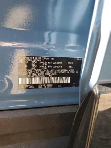 2022 TOYOTA RAV4 SE