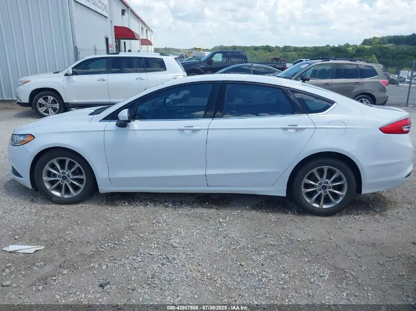 2017 FORD FUSION SE
