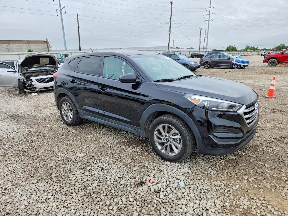 2018 HYUNDAI TUCSON SE  