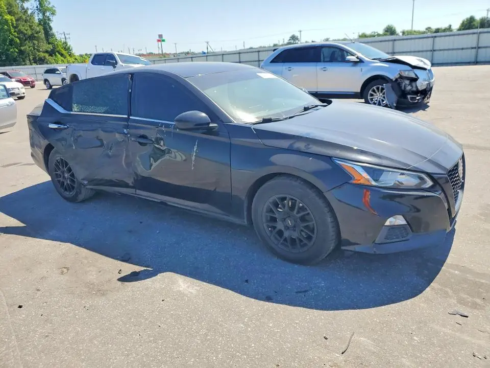 2020 NISSAN ALTIMA S  