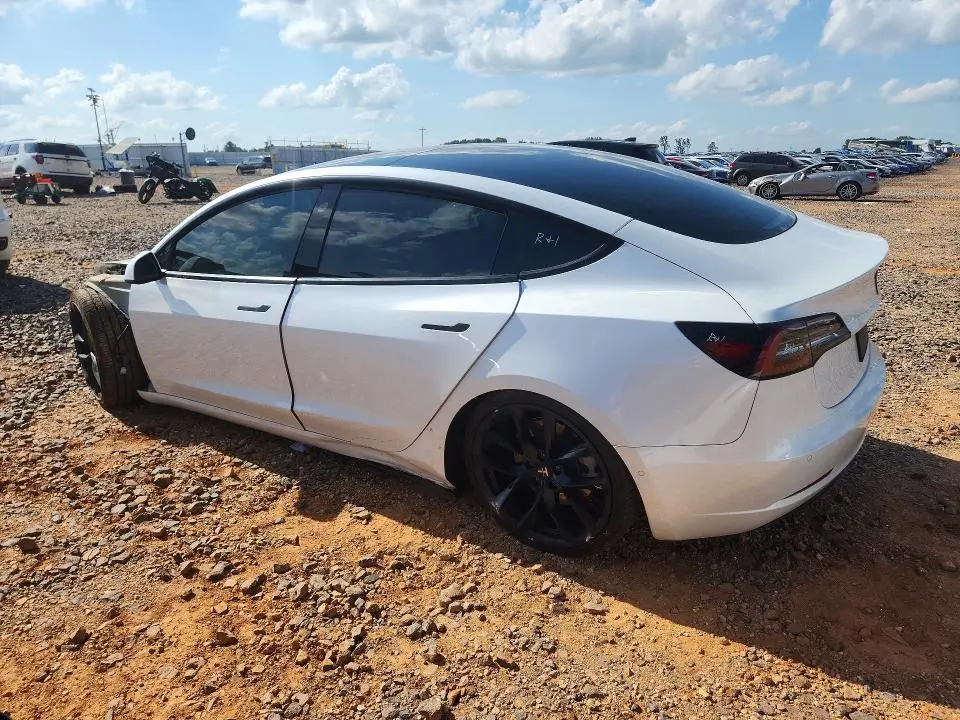 2021 TESLA MODEL 3   