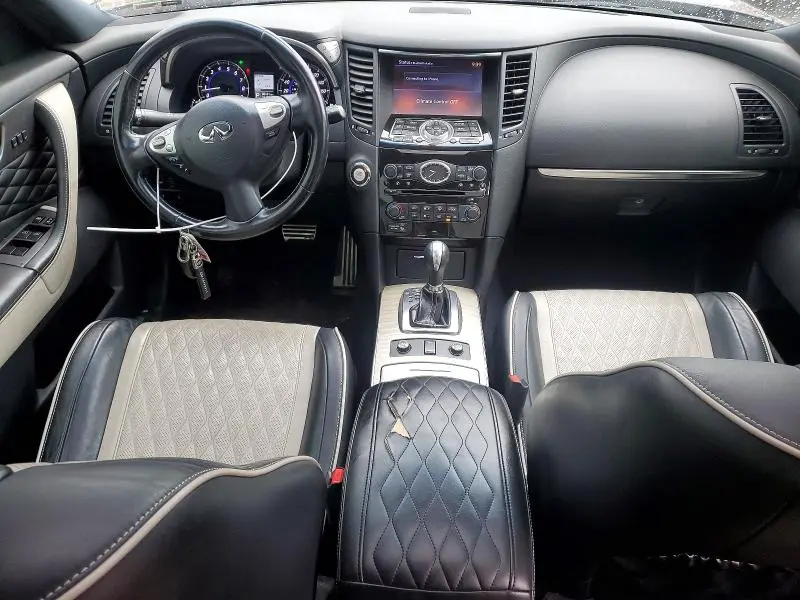 2017 INFINITI QX70 BASE  