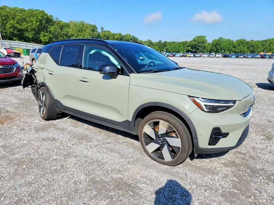 2024 VOLVO XC40 RECHARGE ULTIMATE  