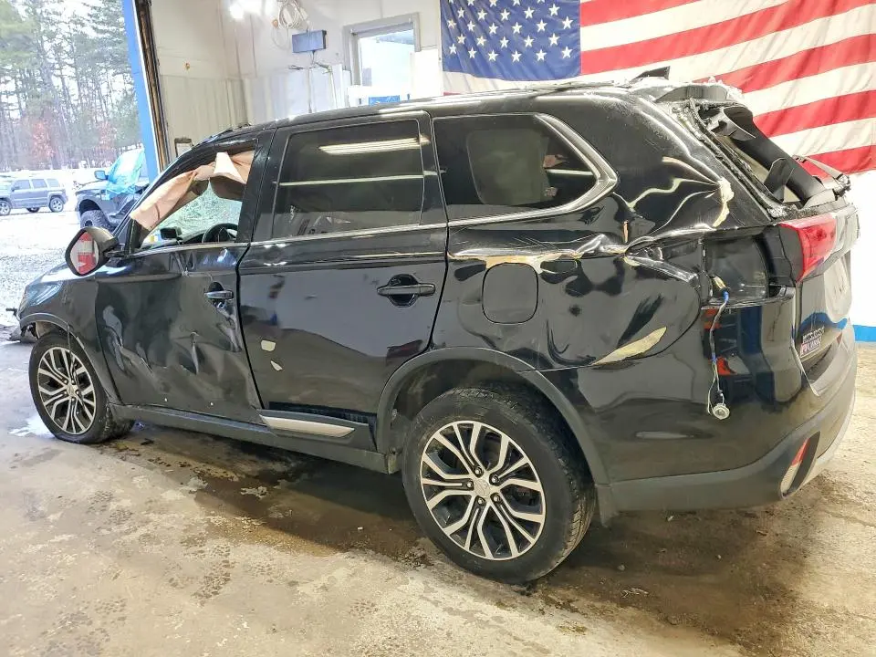 2018 MITSUBISHI OUTLANDER SE  