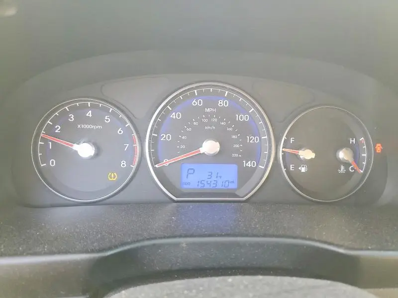 2011 HYUNDAI SANTA FE GLS  