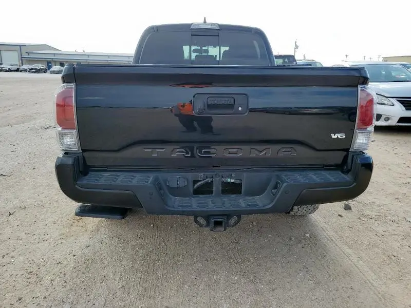 2017 TOYOTA TACOMA DOUBLE CAB  