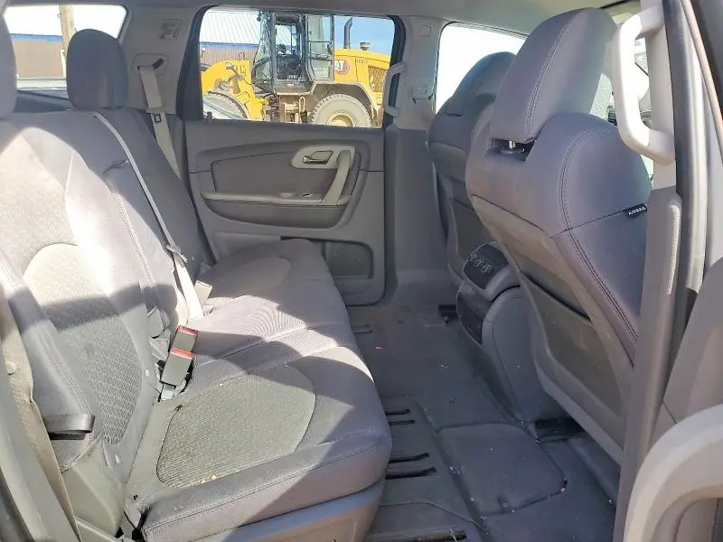 2012 CHEVROLET TRAVERSE LS  