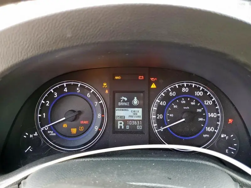 2013 INFINITI G37   