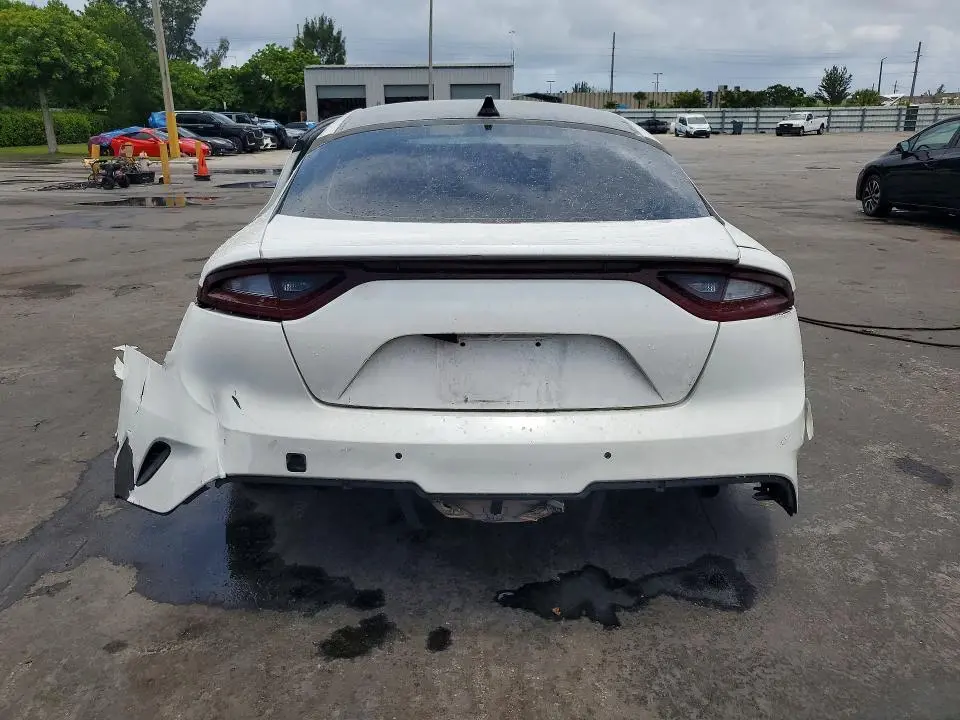 2020 KIA STINGER GT  