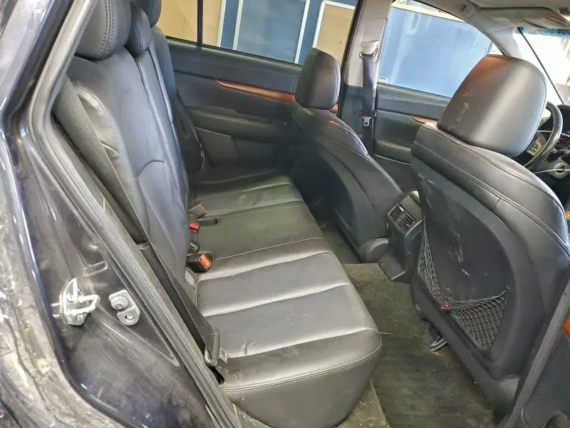 2013 SUBARU OUTBACK 3.6R LIMITED  