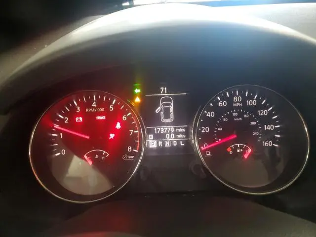 2011 NISSAN ROGUE S  