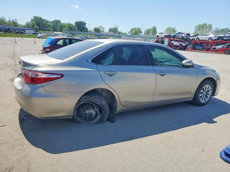 2017 TOYOTA CAMRY LE  