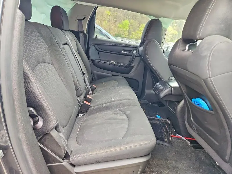 2013 GMC ACADIA SLE  
