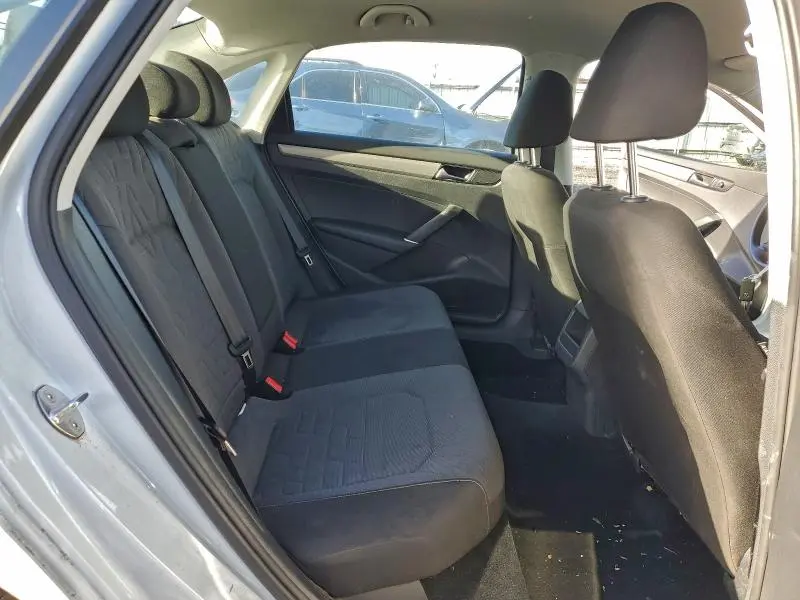 2021 VOLKSWAGEN PASSAT S  