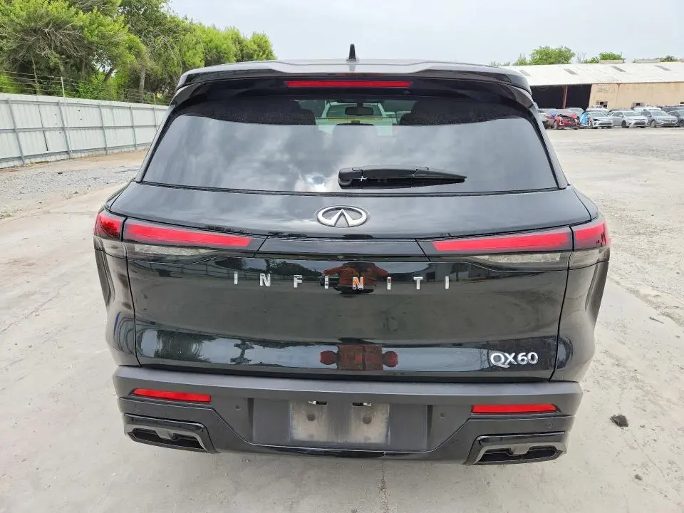 2022 INFINITI QX60 PURE  