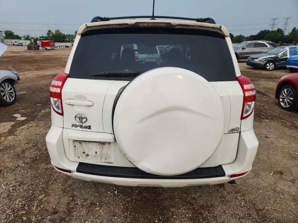 2011 TOYOTA RAV4 BASE  