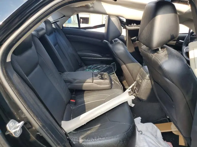 2016 CHRYSLER 300 LIMITED  