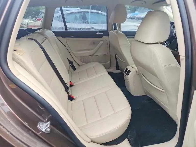 2011 VOLKSWAGEN JETTA TDI  