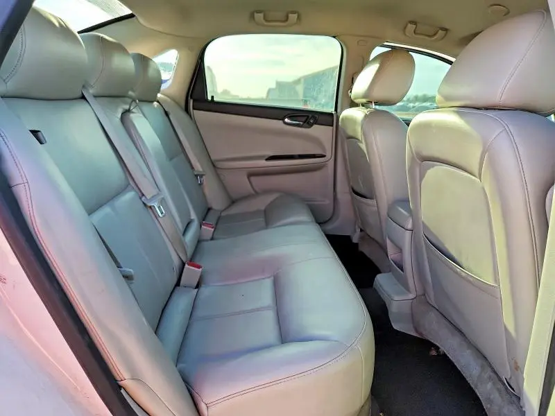 2010 CHEVROLET IMPALA LT  