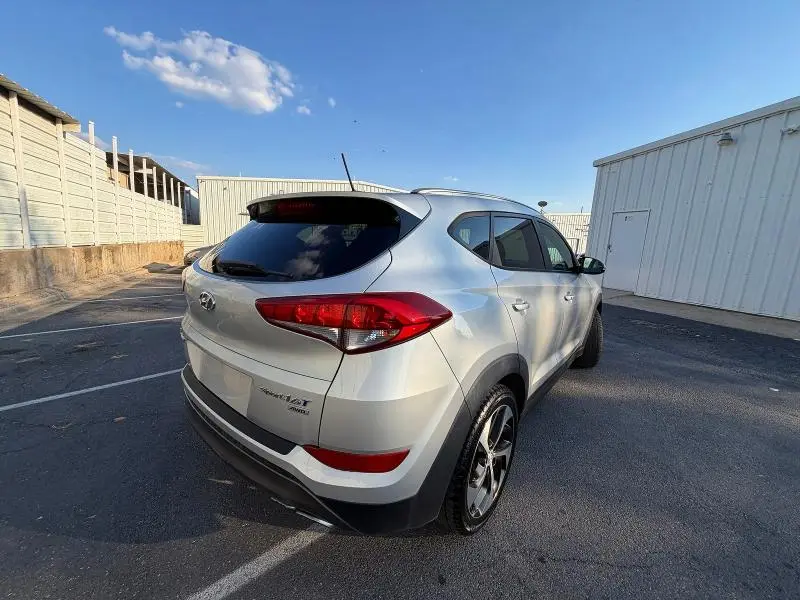 2016 HYUNDAI TUCSON SPORT  