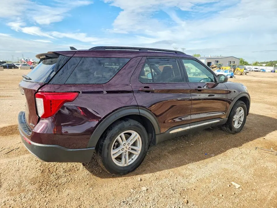 2022 FORD EXPLORER XLT  