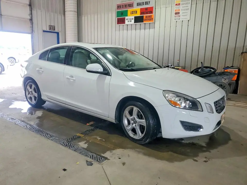 2012 VOLVO S60 T5  