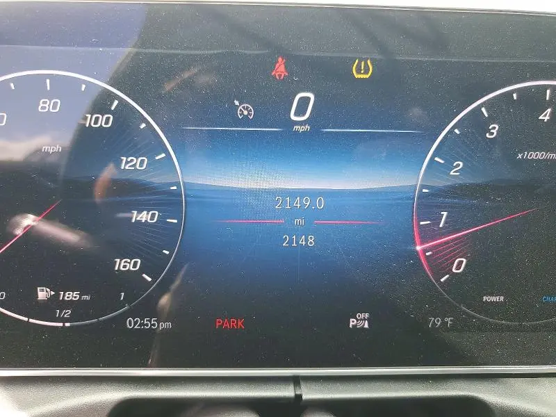 2025 MERCEDES-BENZ C 300  