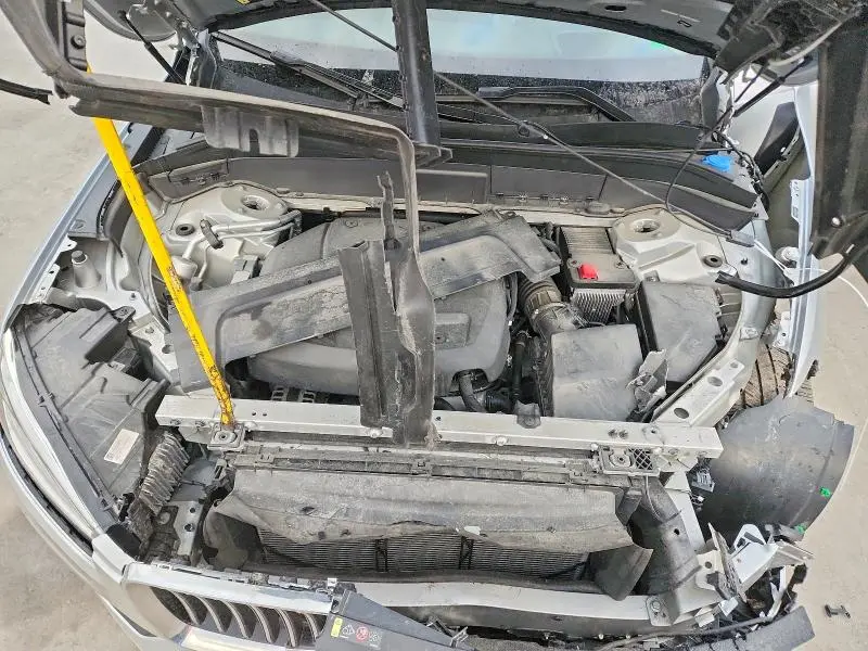 2021 VOLVO XC90 T6 MOMENTUM  