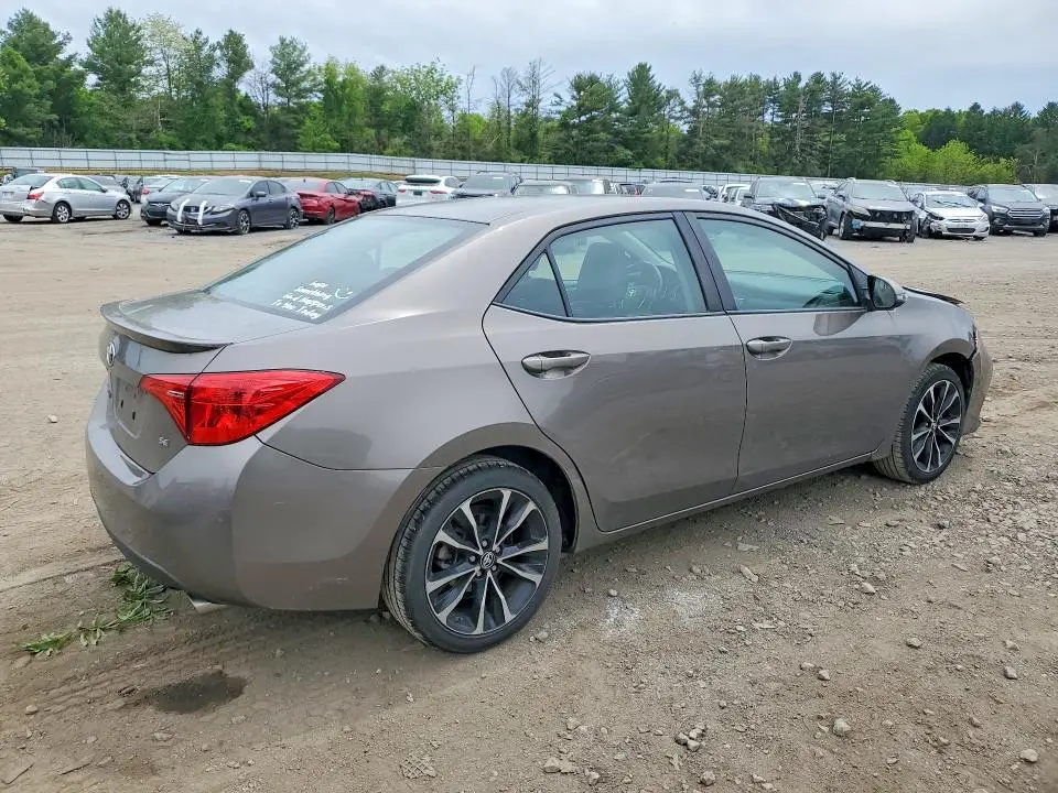 2019 TOYOTA COROLLA SE  