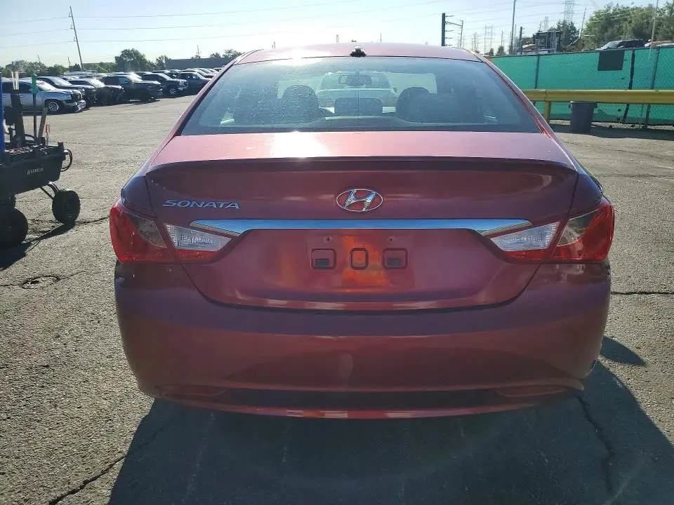 2013 HYUNDAI SONATA GLS  
