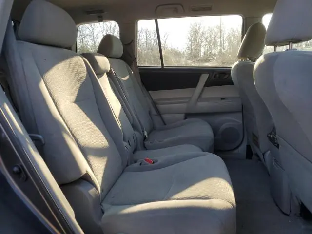 2010 TOYOTA HIGHLANDER   